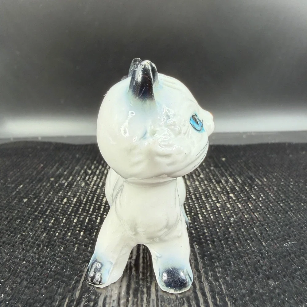 Vintage Ceramic Kitten Figurine Blue Eyes‎ Black Tail White Cat Miniature 2 inch